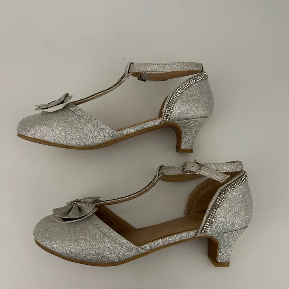 Silver Glitter Dress Shoes with Bow